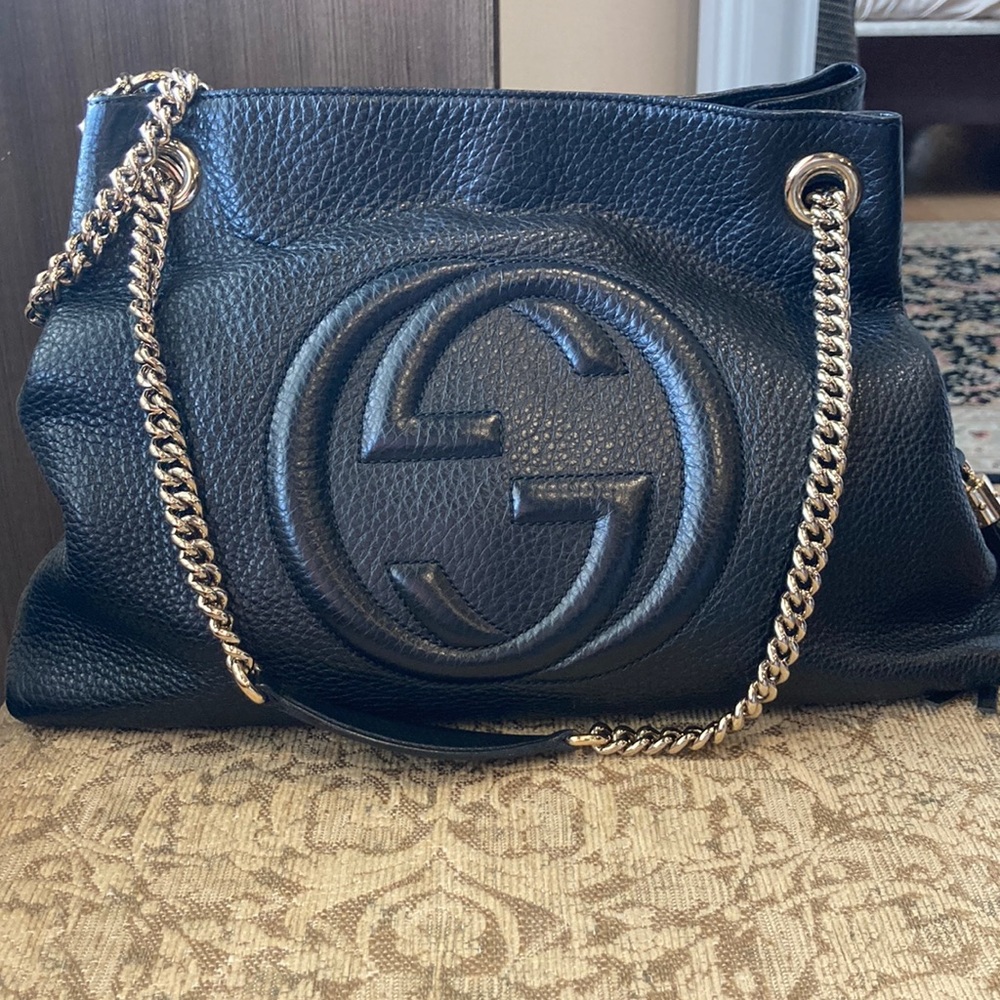 Authentic Gucci shoulder bag!